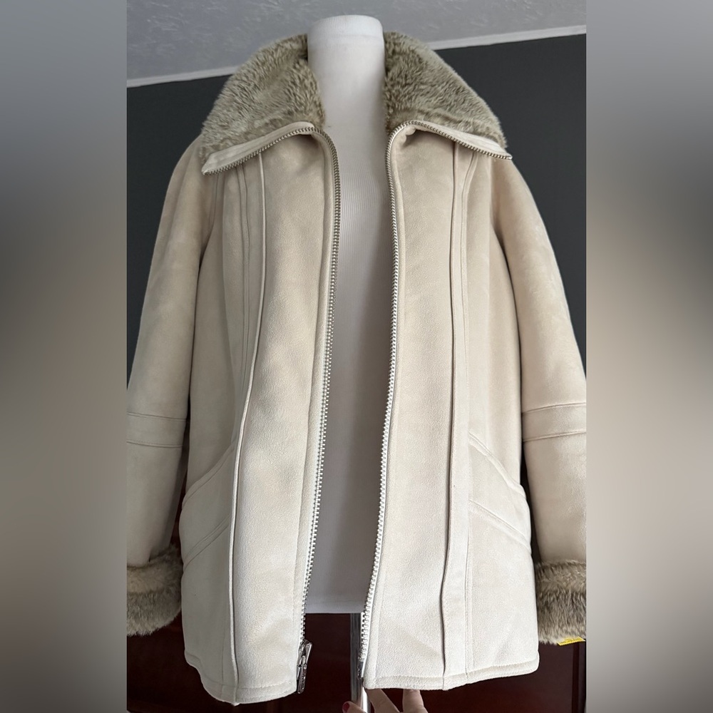 Vintage 90’s Esprit Cream Faux Fur Jacket/Coat
